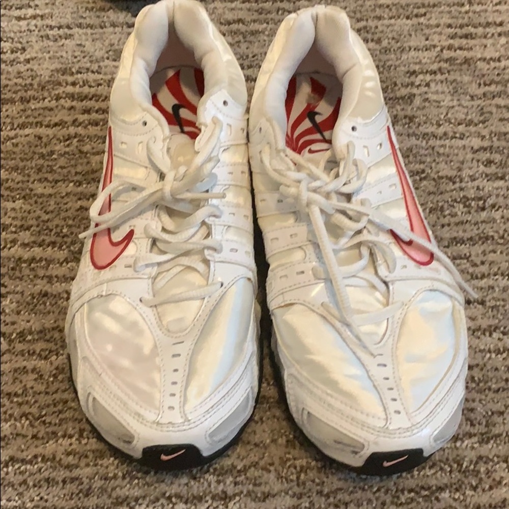 Women’s sneakers